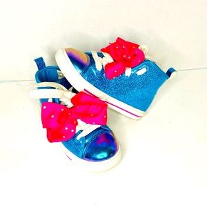 JoJo tennis shoes size 11